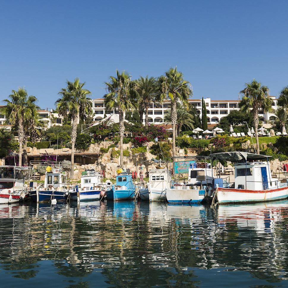 Coral Beach Hotel And Resort